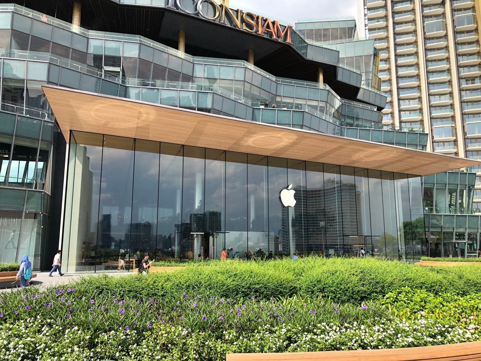 Apple Store at ICONSIAM in Bangkok
