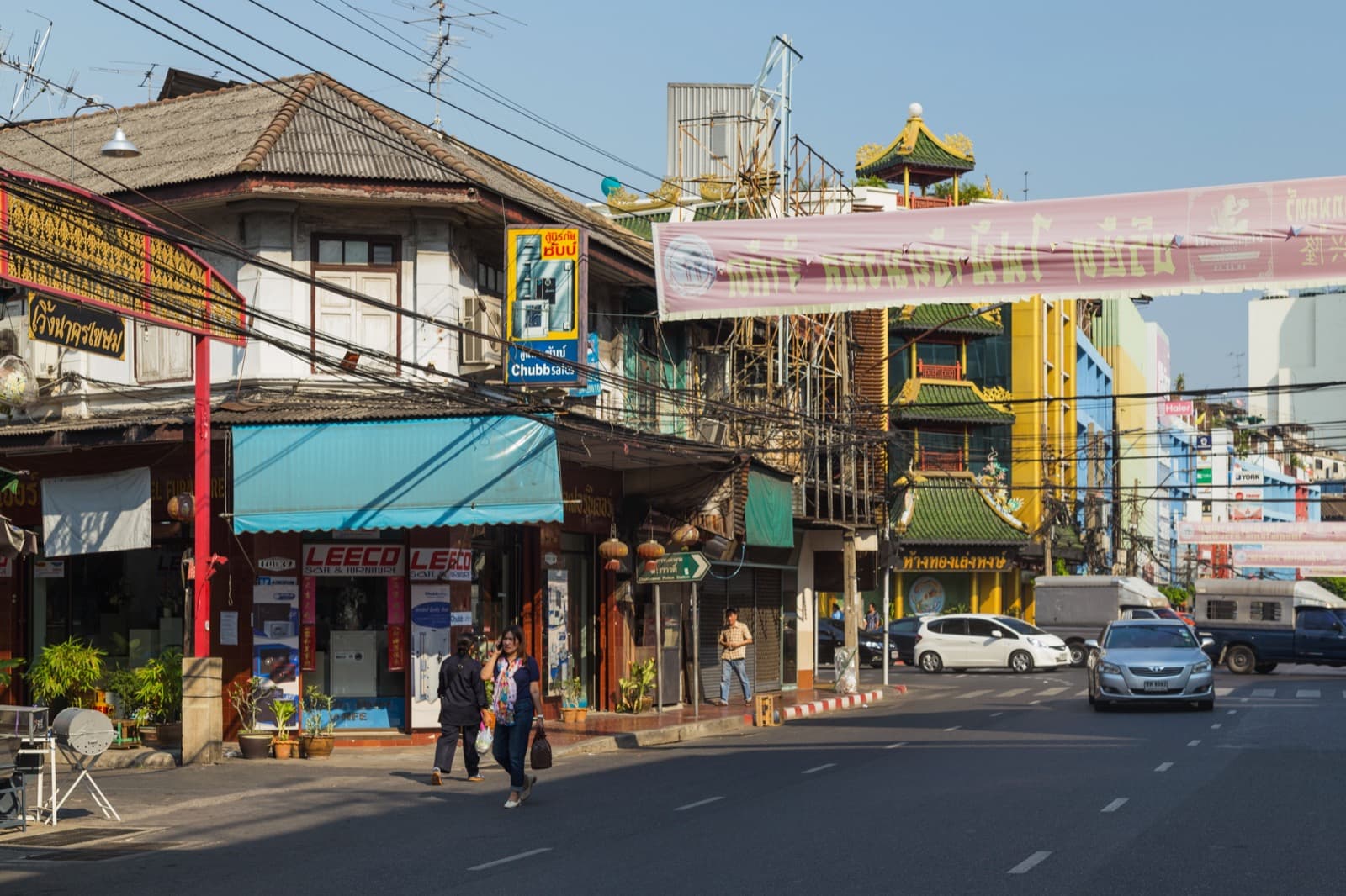 Yaowarat Road street scene in Bangkok Chinatown